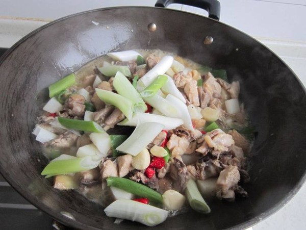 山藥蘆花雞的做法-家常味炒菜譜