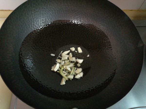 黃瓜炒扇貝的做法-家常味炒菜譜-易網健康養生網 黃瓜炒扇貝的做法-家常味炒菜譜