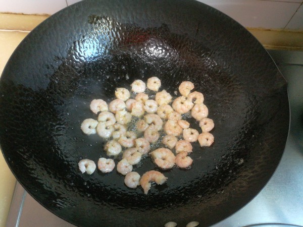 韭苔雞蛋炒蝦仁的做法-家常味炒菜譜