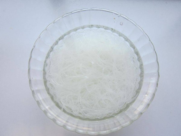 粉絲炒雞蛋的做法-家常味炒菜譜-易網健康養生網 粉絲炒雞蛋的做法-家常味炒菜譜