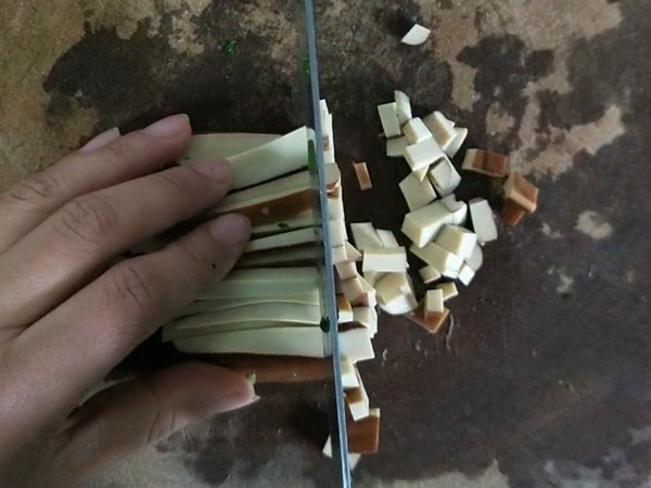 雞蛋干拌香菜的做法-咸鮮味拌菜譜-易網(wǎng)健康養(yǎng)生網(wǎng) 雞蛋干拌香菜的做法-咸鮮味拌菜譜