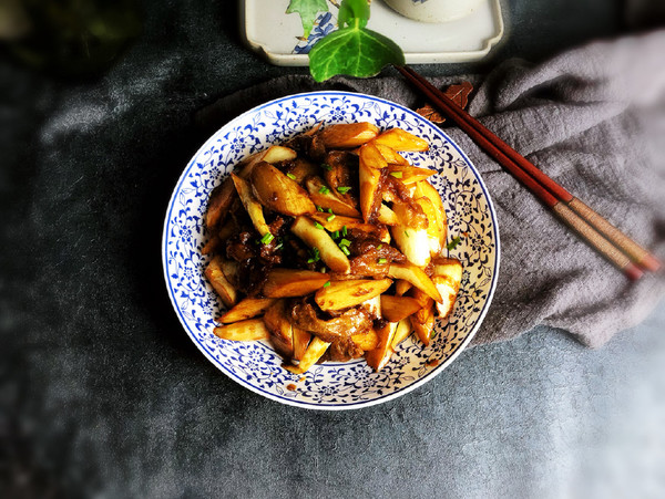 糖醋面筋茭白的做法-酸甜味炒菜譜-易網健康養生網 糖醋面筋茭白的做法-酸甜味炒菜譜