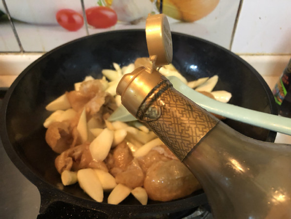 糖醋面筋茭白的做法-酸甜味炒菜譜-易網健康養生網 糖醋面筋茭白的做法-酸甜味炒菜譜