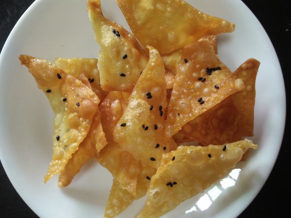 炸炒手皮的做法-家常味炸菜譜