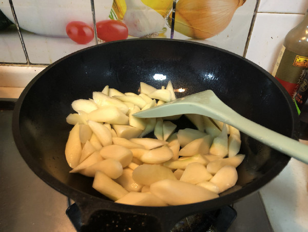 糖醋面筋茭白的做法-酸甜味炒菜譜-易網健康養生網 糖醋面筋茭白的做法-酸甜味炒菜譜