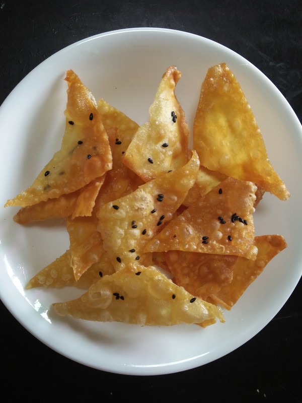 炸炒手皮的做法-家常味炸菜譜