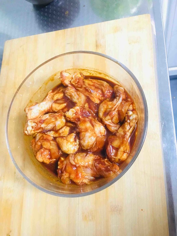 電飯煲奧爾良雞翅根的做法-咸鮮味燜菜譜