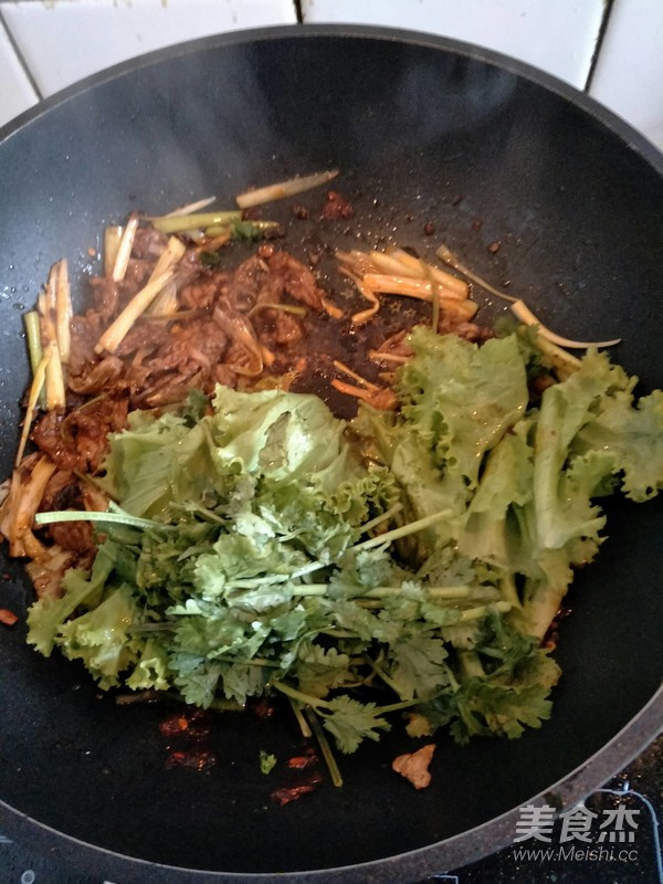 牛肉鍋,辣味牛肉,扒拉鍋的做法-家常味炒菜譜-易網健康養生網 牛肉鍋,辣味牛肉,扒拉鍋的做法-家常味炒菜譜