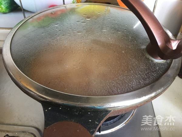 糖醋肋排的做法-酸甜味煮菜譜