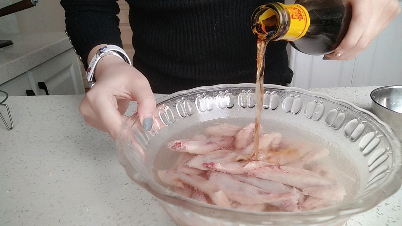 烤翅尖的做法-家常味烤菜譜-易網<a href=http://m.logojc.com/ target=_blank class=infotextkey>健康養生</a>網 烤翅尖的做法-家常味烤菜譜