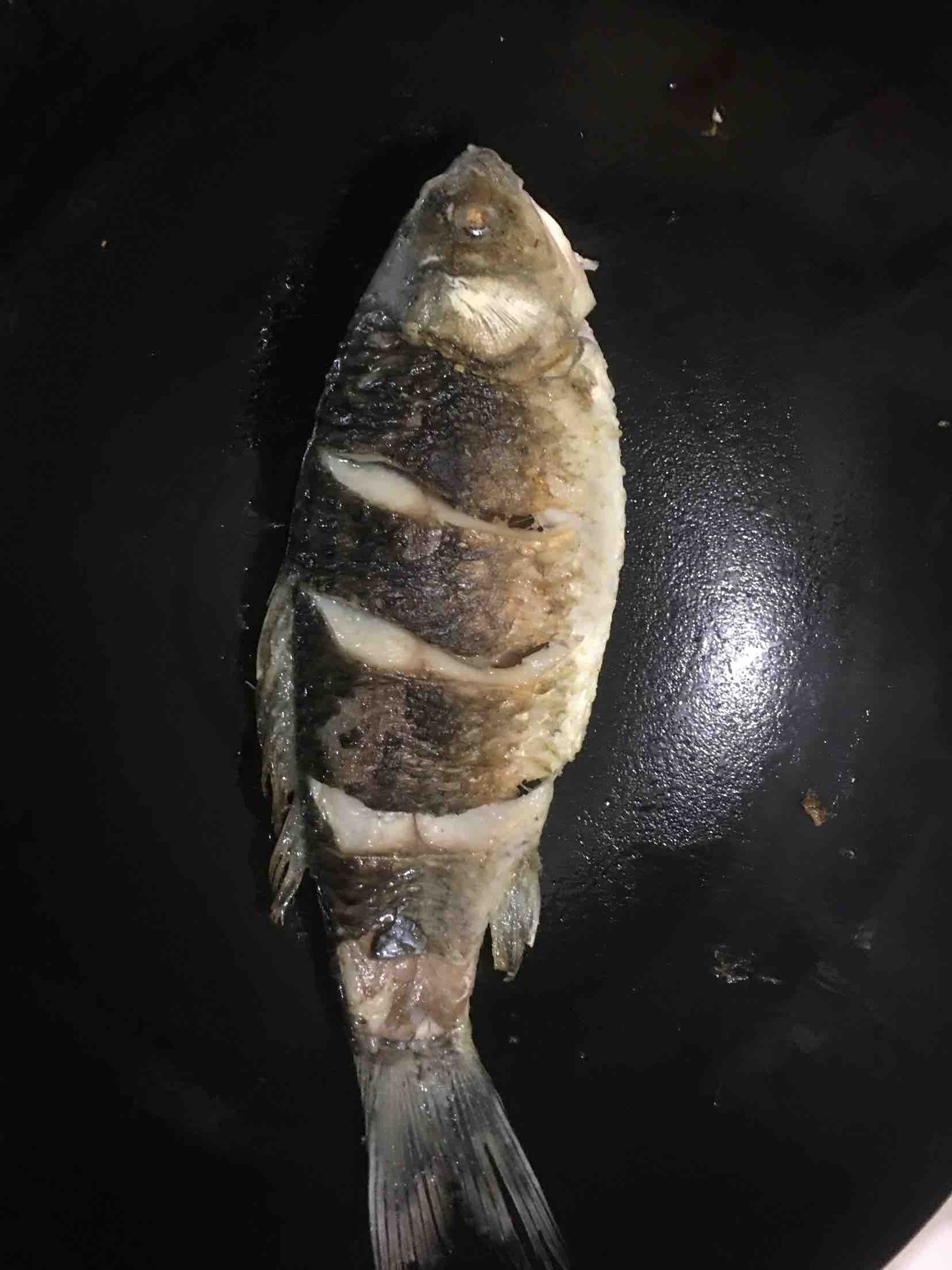 奶白鯽魚湯的做法-家常味煮菜譜-易網健康養生網 奶白鯽魚湯的做法-家常味煮菜譜