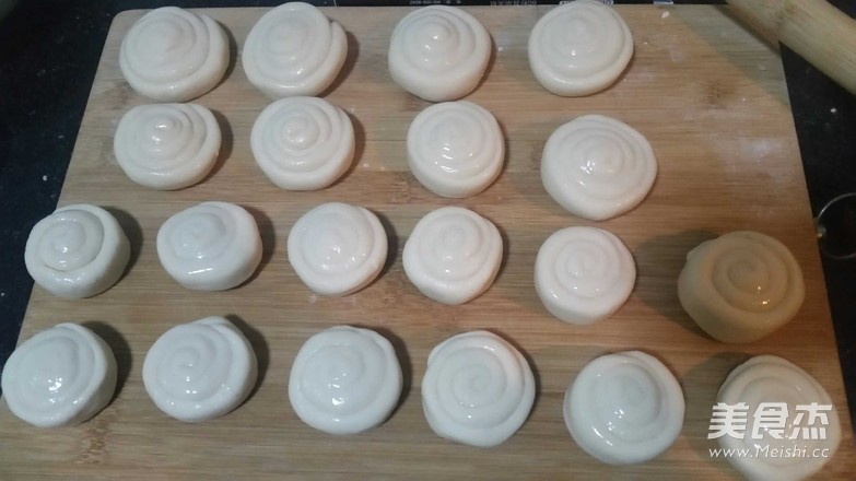 鹵肉香菜夾饃的做法-醬香味煨菜譜