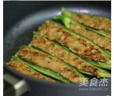 尖椒釀肉的做法-香辣味煎菜譜-易網健康養生網 尖椒釀肉的做法-香辣味煎菜譜