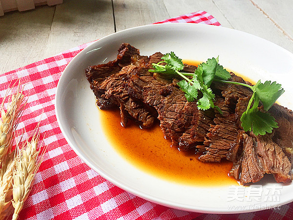 香鹵牛肉的做法-五香味鹵菜譜-易網健康養生網 香鹵牛肉的做法-五香味鹵菜譜