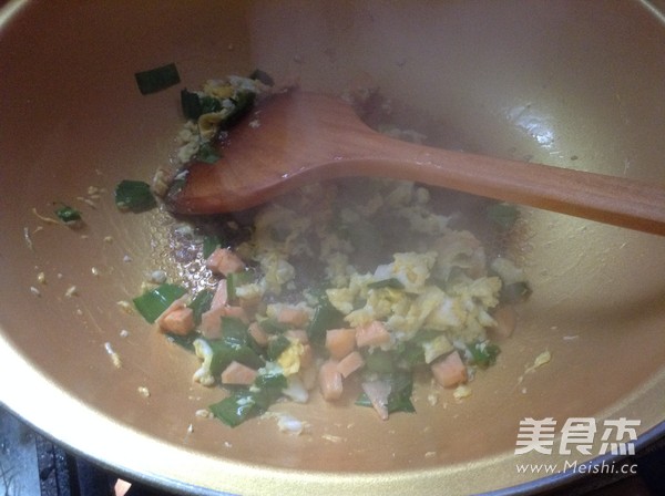 蛋炒飯的做法-咸鮮味炒菜譜-易網健康養生網 蛋炒飯的做法-咸鮮味炒菜譜