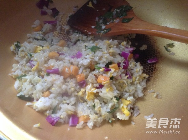 蛋炒飯的做法-咸鮮味炒菜譜-易網健康養生網 蛋炒飯的做法-咸鮮味炒菜譜