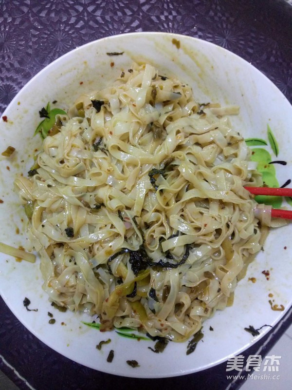 拌面的做法-五香味拌菜譜-易網健康養生網 拌面的做法-五香味拌菜譜