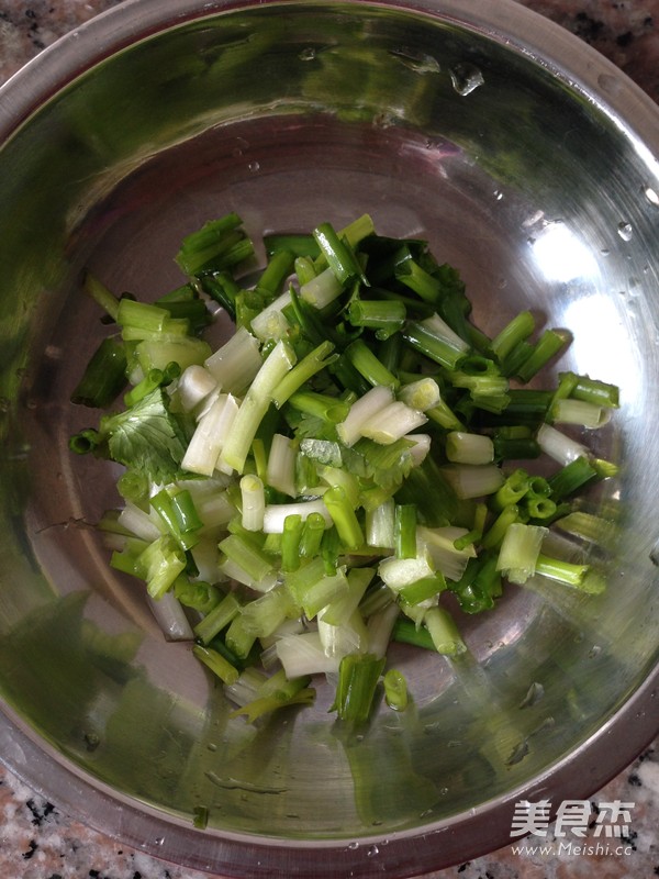 雞蛋菌菇蝦仁的做法-咸鮮味炒菜譜-易網(wǎng)健康養(yǎng)生網(wǎng) 雞蛋菌菇蝦仁的做法-咸鮮味炒菜譜