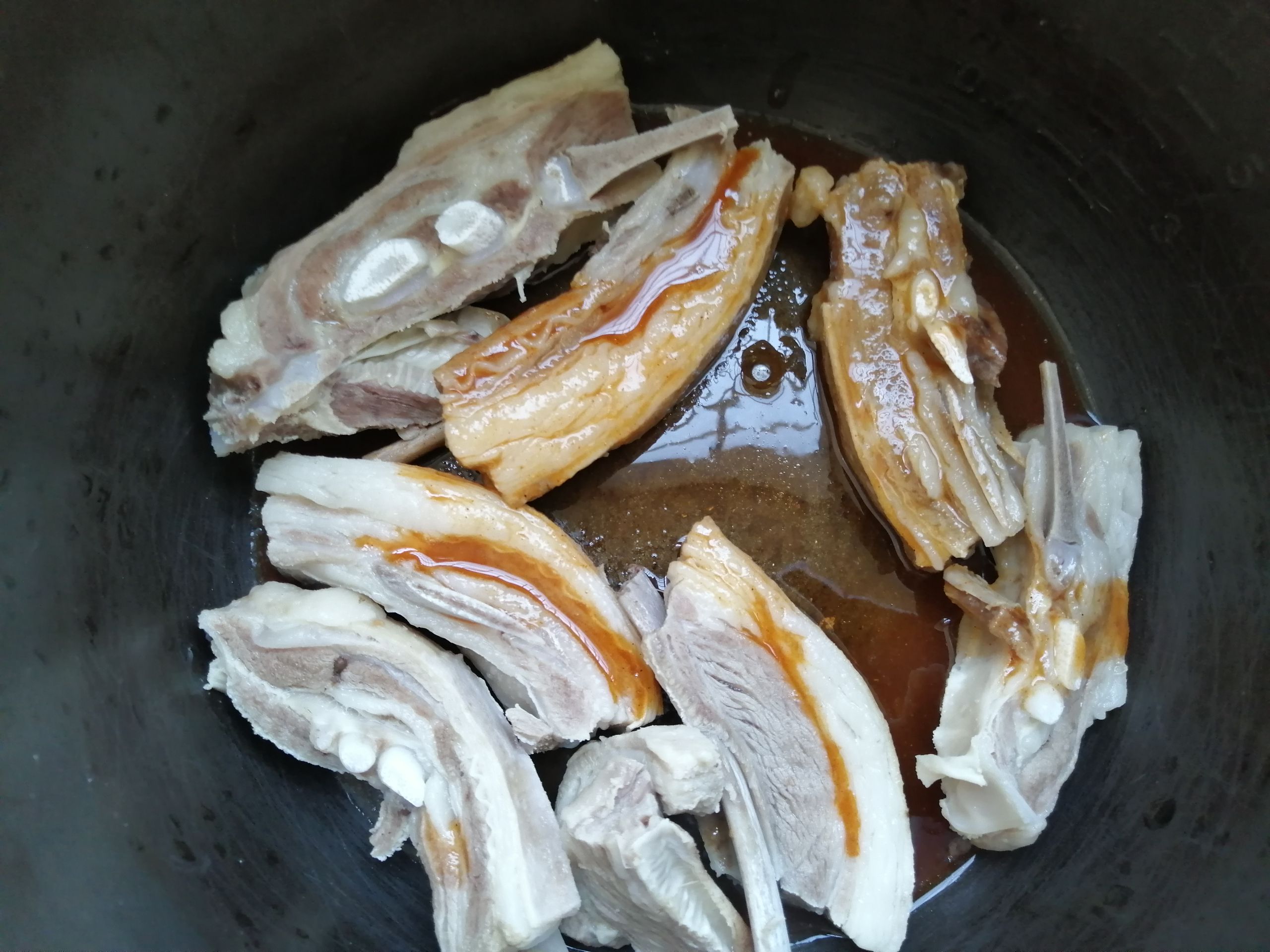 手抓羊排的做法-五香味烤菜譜-易網(wǎng)健康養(yǎng)生網(wǎng) 手抓羊排的做法-五香味烤菜譜