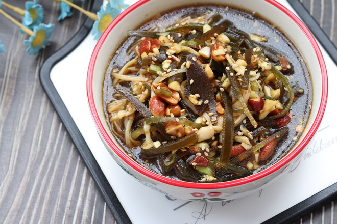 金針菇拌海帶絲的做法-咸鮮味拌菜譜-易網健康養生網 金針菇拌海帶絲的做法-咸鮮味拌菜譜