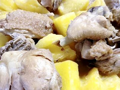 菠蘿雞塊的做法-酸甜味燜菜譜