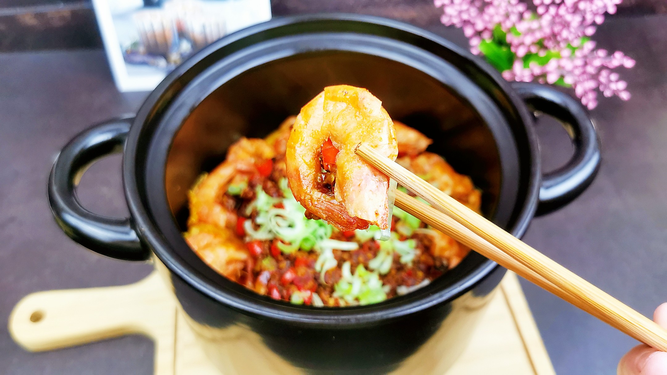 蒜蓉豆腐燒蝦煲的做法-咸鮮味燒菜譜-易網健康養生網 蒜蓉豆腐燒蝦煲的做法-咸鮮味燒菜譜