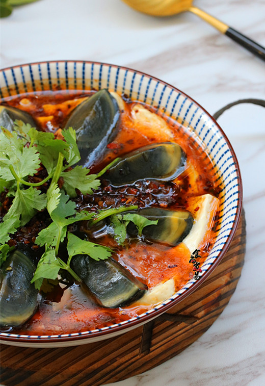 皮蛋蒸豆腐的做法-麻辣味蒸菜譜-易網健康養生網 皮蛋蒸豆腐的做法-麻辣味蒸菜譜