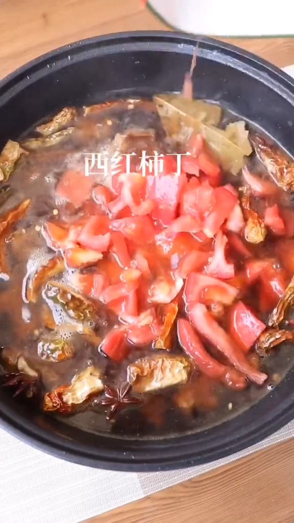 番茄牛腩的做法-咸鮮味燉菜譜-易網健康養生網 番茄牛腩的做法-咸鮮味燉菜譜