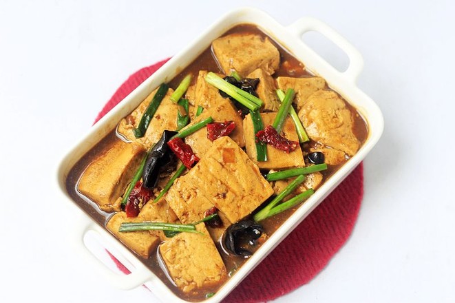 醬燜豆腐的做法-醬香味燜菜譜-易網(wǎng)健康養(yǎng)生網(wǎng) 醬燜豆腐的做法-醬香味燜菜譜