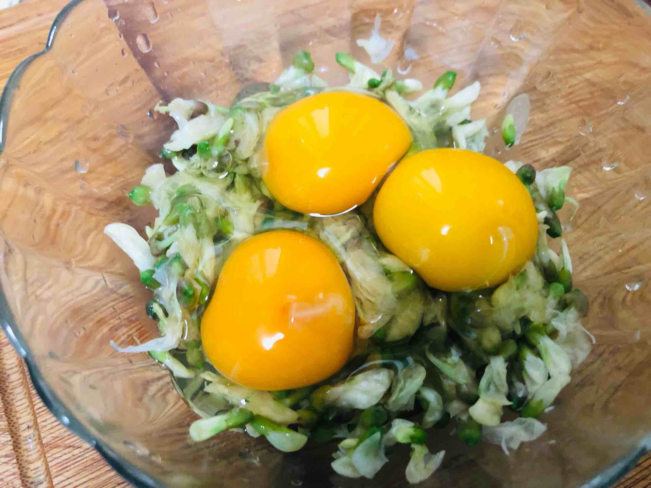 槐花炒雞蛋的做法-家常味炒菜譜