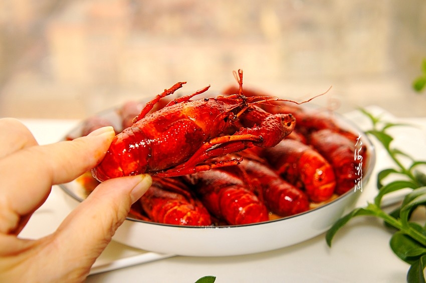 麻辣小龍蝦，吃一口就上癮的做法-麻辣味炒菜譜