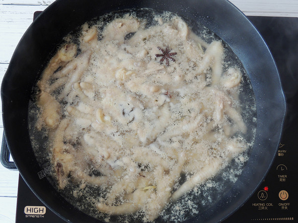 香辣燒鳳爪的做法-香辣味燒菜譜