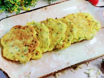 槐花系列之槐花雞蛋餅的做法-咸鮮味煎菜譜