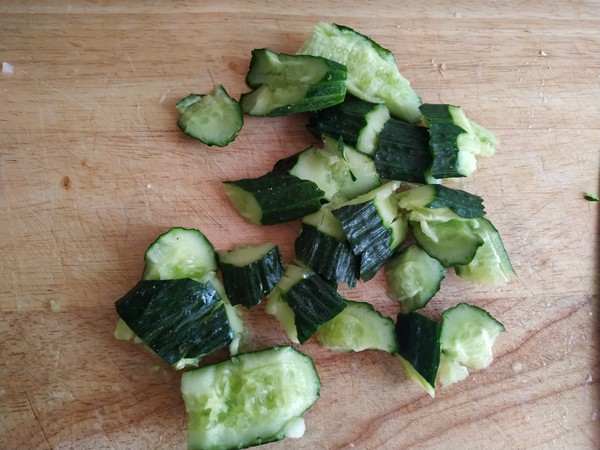 涼皮黃瓜的做法-家常味拌菜譜