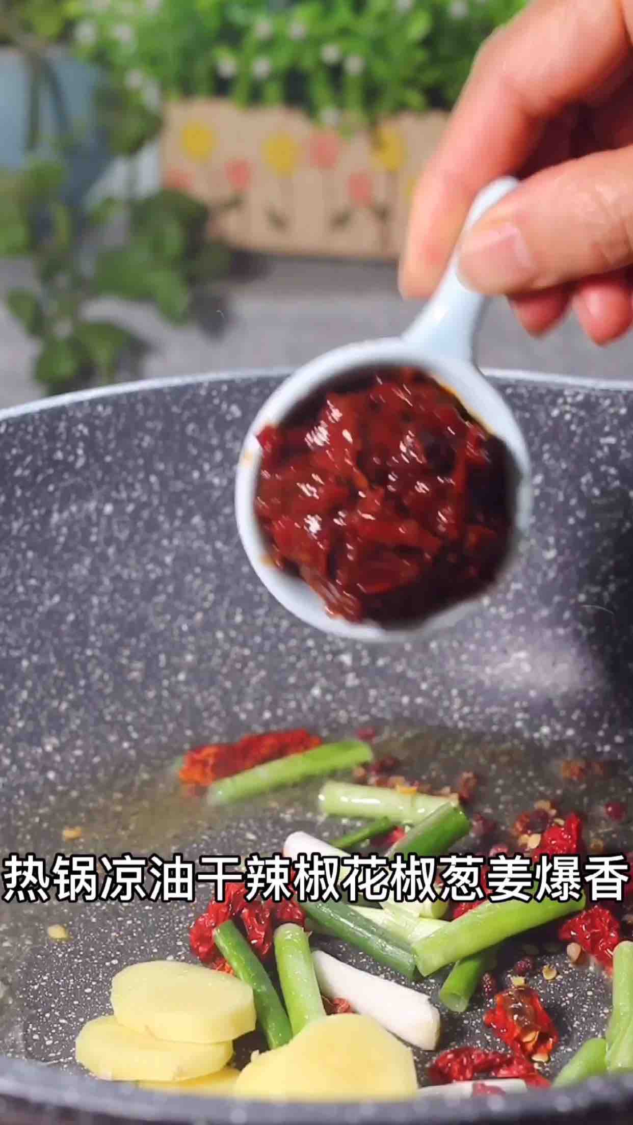 老酒雞的做法-家常味燉菜譜