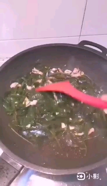 蒜泥海帶絲的做法-家常味炒菜譜