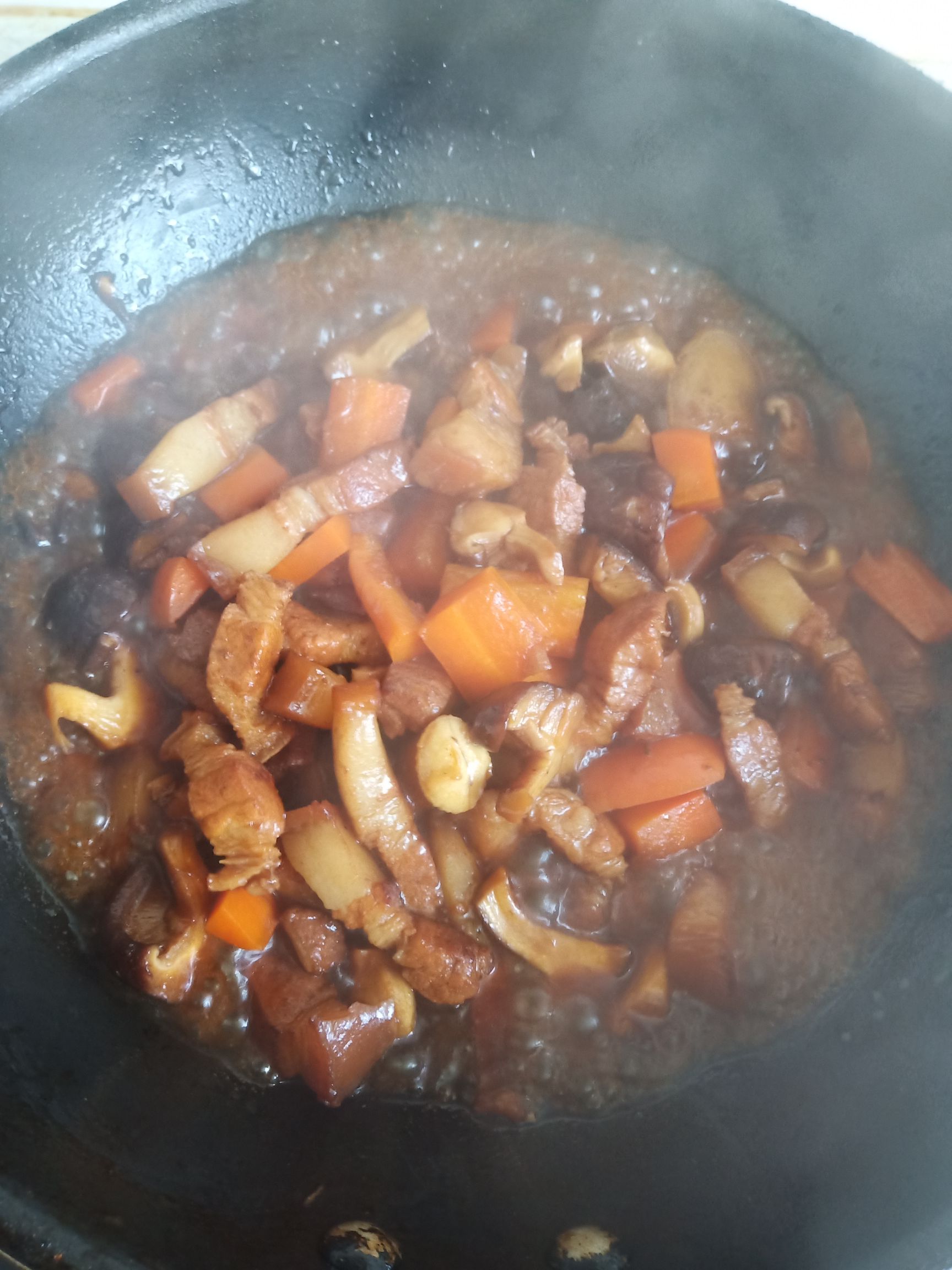 香菇紅燒肉的做法-甜味煮菜譜