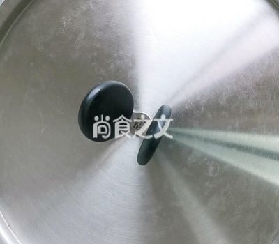 啤酒小龍蝦尾的做法-咸鮮味炒菜譜