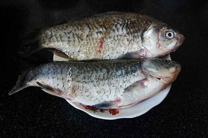 醬燉鯽魚的做法-香辣味燉菜譜