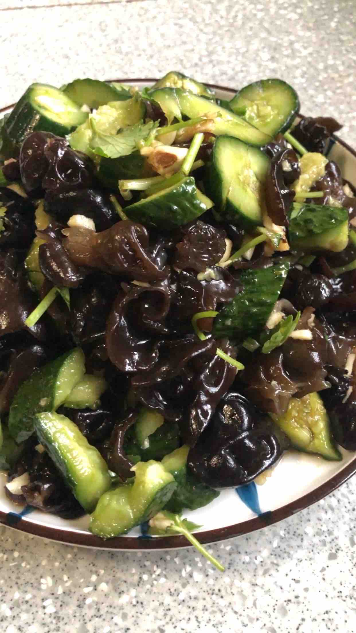 減脂就吃黃瓜木耳的做法-家常味拌菜譜