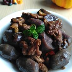 紫土豆燒雞的做法-家常味燒菜譜