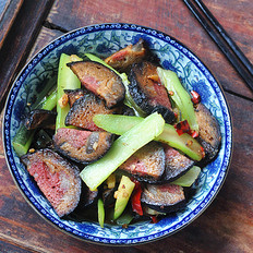 紅菜薹炒豬血丸子的做法-咸鮮味炒菜譜