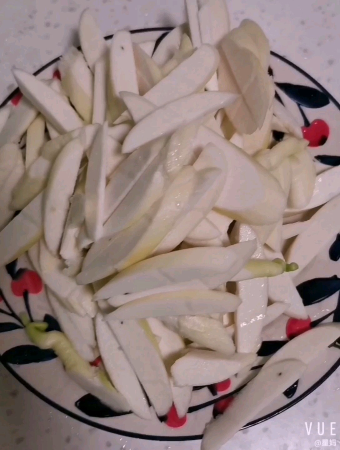 十三香小炒肉的做法-香辣味燒菜譜