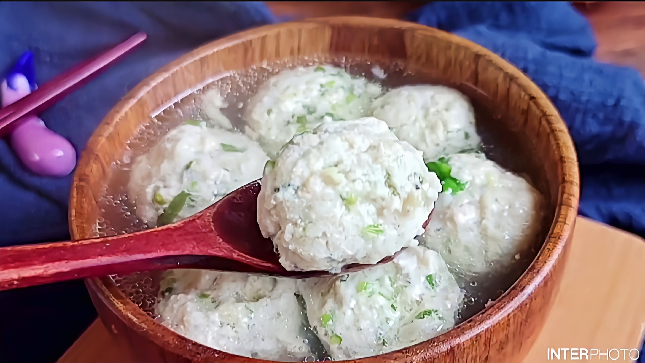 #豆腐的神仙做法#香菜豆腐肉丸的做法-咸鮮味煮菜譜