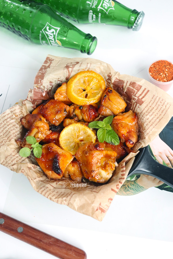 檸檬烤雞退的做法-家常味烤菜譜