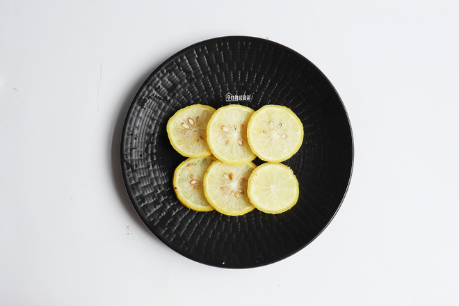 檸檬烤雞退的做法-家常味烤菜譜