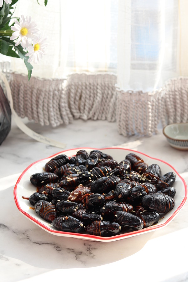 營(yíng)養(yǎng)美味的蠔油蠶蛹,好吃又好做的做法-家常味炒菜譜-易網(wǎng)健康養(yǎng)生網(wǎng) 營(yíng)養(yǎng)美味的蠔油蠶蛹,好吃又好做的做法-家常味炒菜譜