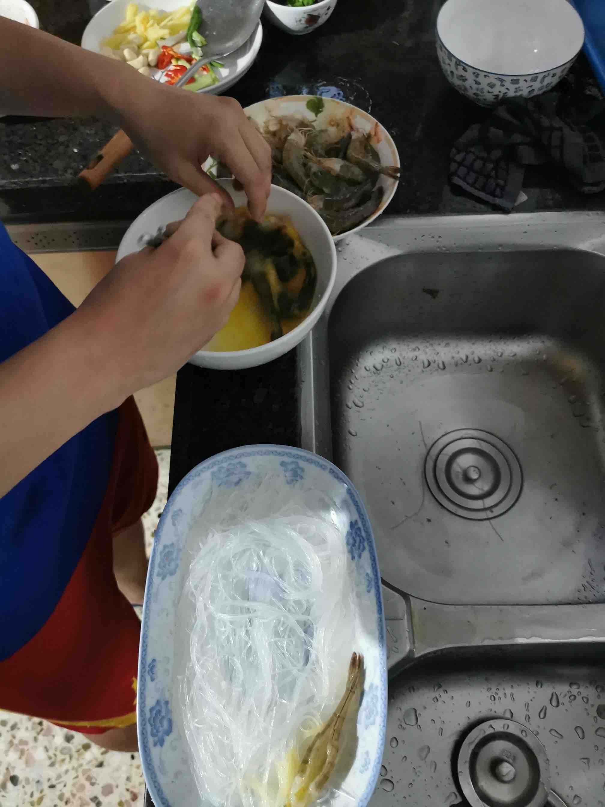 雞蛋粉絲蒸肉蟹的做法-家常味蒸菜譜