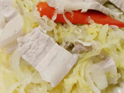 肥而不膩的酸菜川白肉的做法-咸鮮味燉菜譜