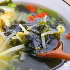 煎蛋裙帶菜湯 寶寶輔食食譜的做法-家常味煮菜譜